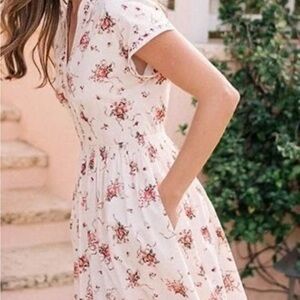 Gal Meets Glam White and Pink Floral Midi Dress